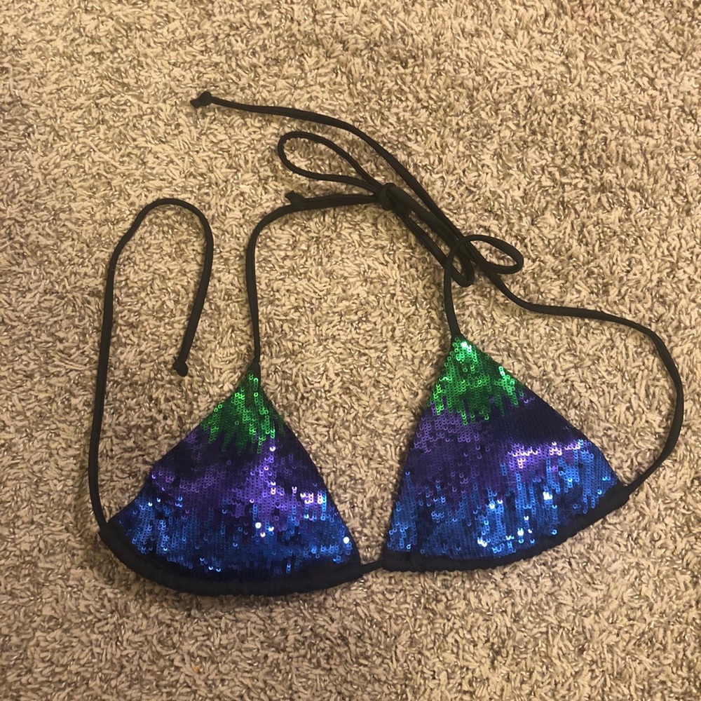 Victoria’s Secret triangle top